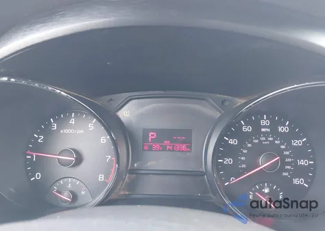 2016 Kia Sedona Lx z USA, uszkodzony, nr VIN KNDMB5C12G6096539